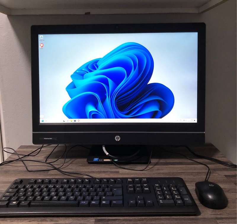 i7 HP ALL-IN-ONE 8GB RAM 500GB HDD
