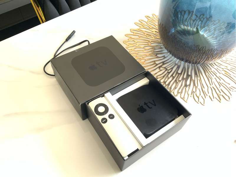 Apple TV (2nd Generation) HD Media Streamer A1378