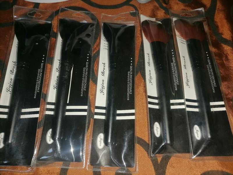Blush brushes