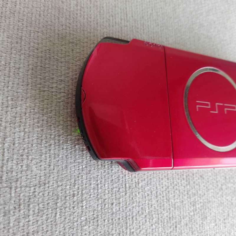 Psp Radiant Red PSP-3004 +Box