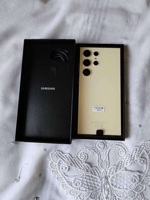 New with box Samsung Galaxy S24 Ultra (Gold) + R1000 checkers voucher