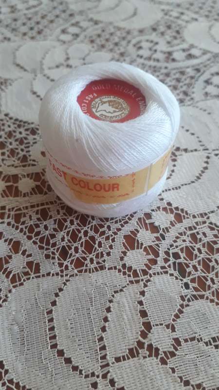 GOLD MEDAL EMBROIDERY THREAD 20M FAST COLOUR - WHITE