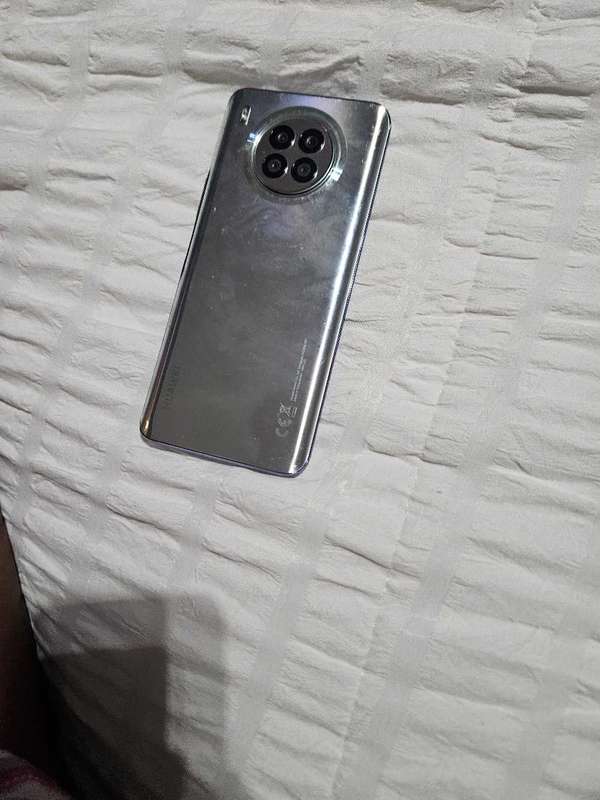 Huawei nova 8i
