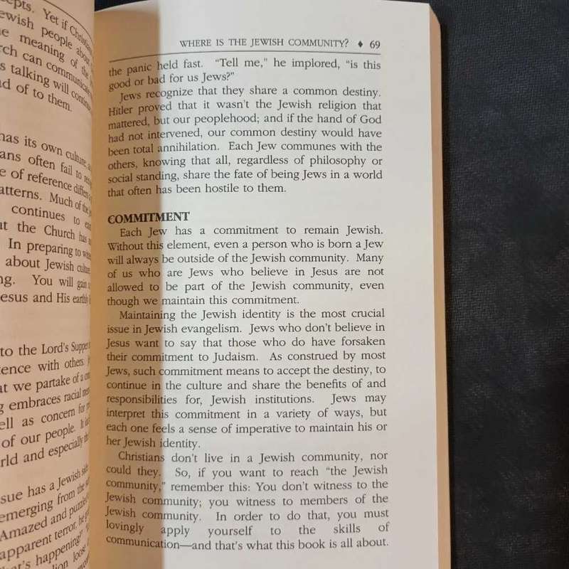 Witnessing to Jews. Practical ways to relate the love of Jesus. Moishe and Ceil Rosen