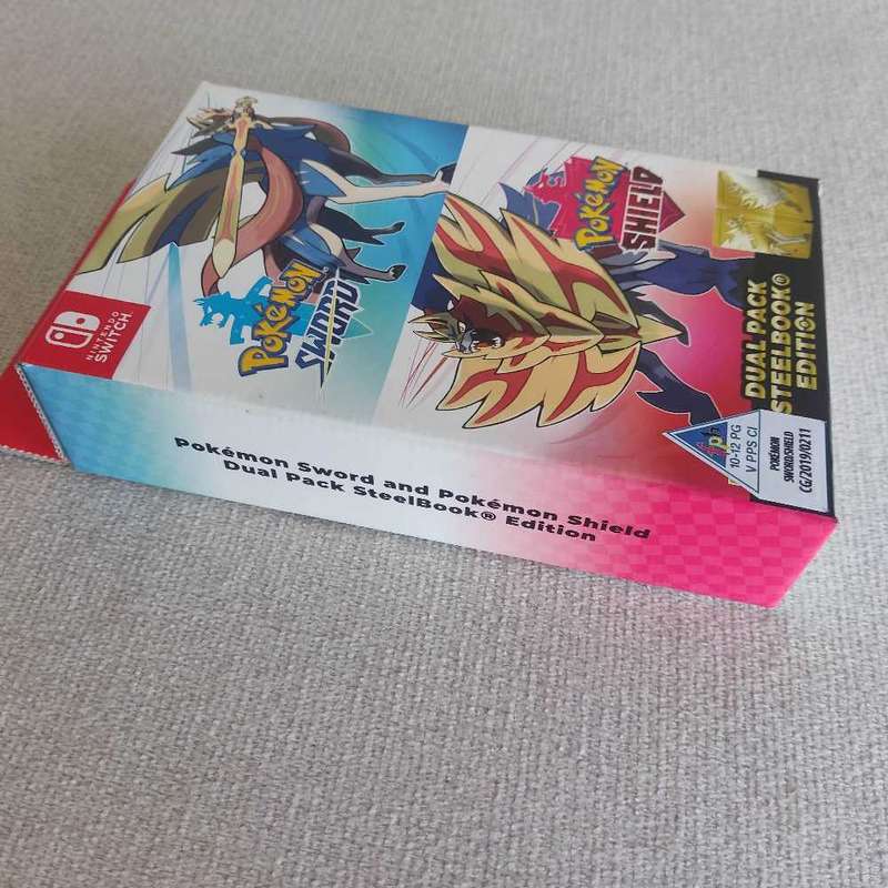Pokémon Sword and Pokemon Shield Dual Pack Steelbook Edition Nintendo Switch