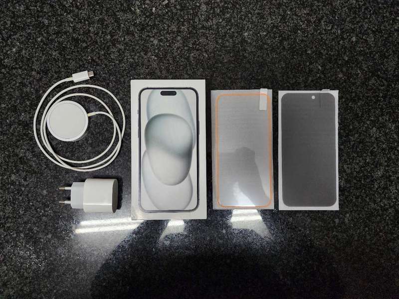 Bundle Sealed iPhone 15 Plus 128GB BLACK