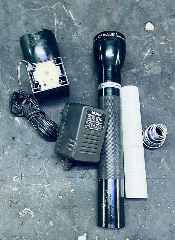 Maglite torch rechargeable with charger