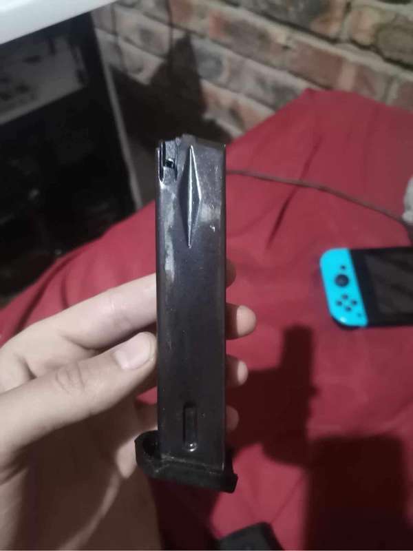 Blank gun