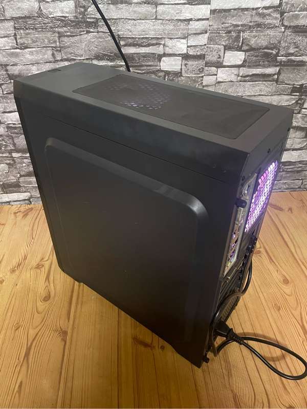 Gaming PC**8GB graphics and Intel Core i5**SSD+ HDD and 16GB Ram
