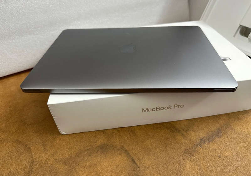 Apple MacBook Pro