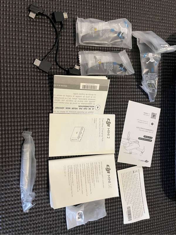 DJI MINI SE FLY MORE COMBO