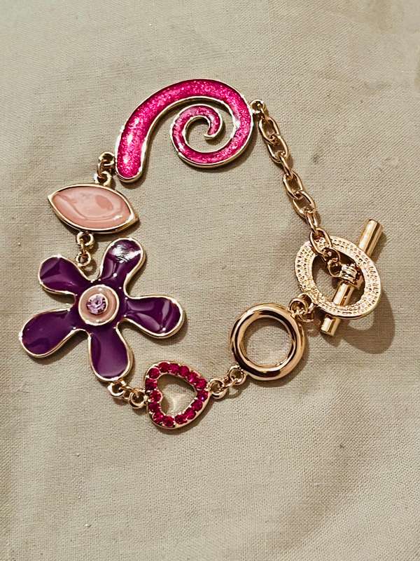 Bracelet , purple flower with diamante stones