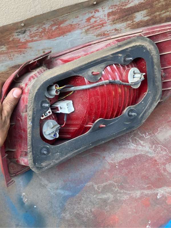 2006 Kia rio tail light, used