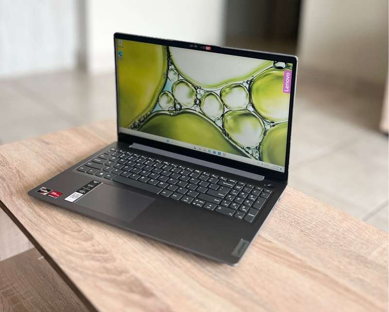 Lenovo AMD Ryzen Gaming Laptop 8GB RAM 512GB SSD