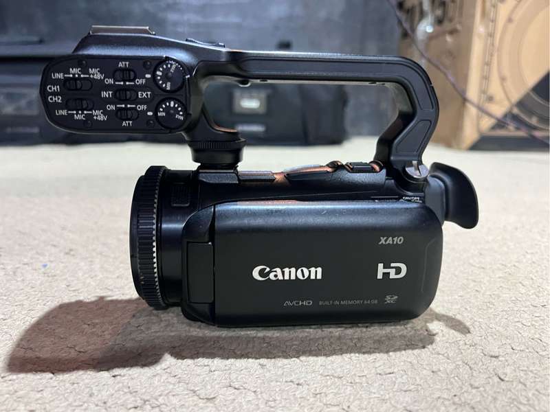 Canon XA 10 Video Camera