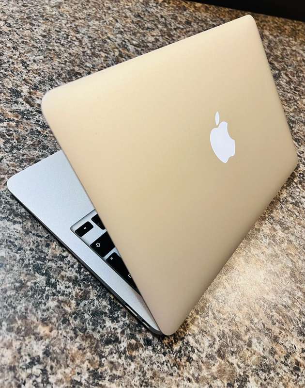 MacBook