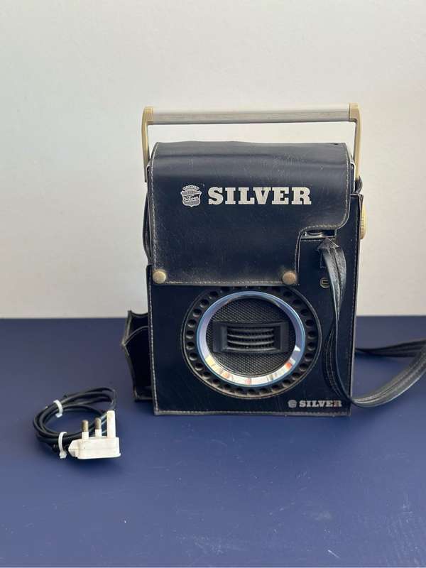 Vintage Boombox SILVER Model No. RT425