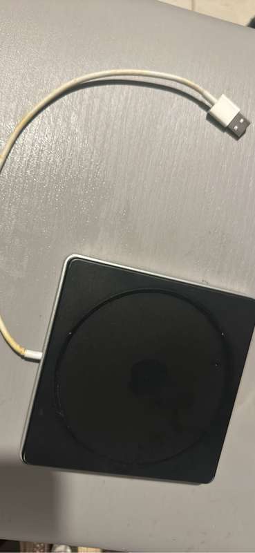 Broken electronics apple & Samsung