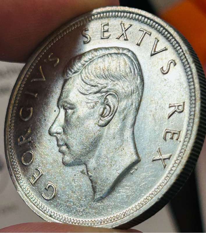 1952 COMMEMORATIVE 5 SHILLING IN EXCEPTIONAL CONDITION AND DETAIL