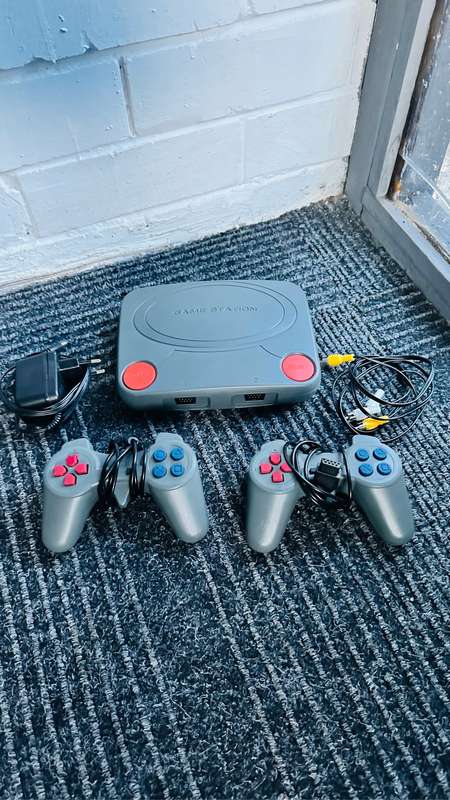 Classic 8-Bit TV Game Station