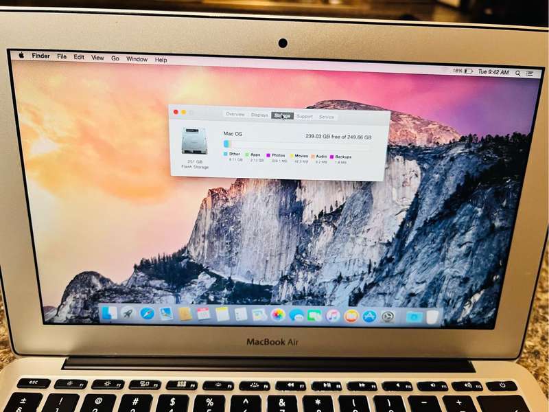 MacBook