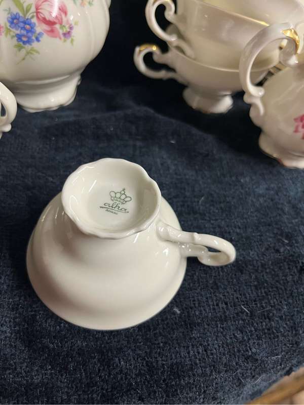 MEISSEN ALKA BAVARIAN TEA SET, CHILD'S MINIATURE SET