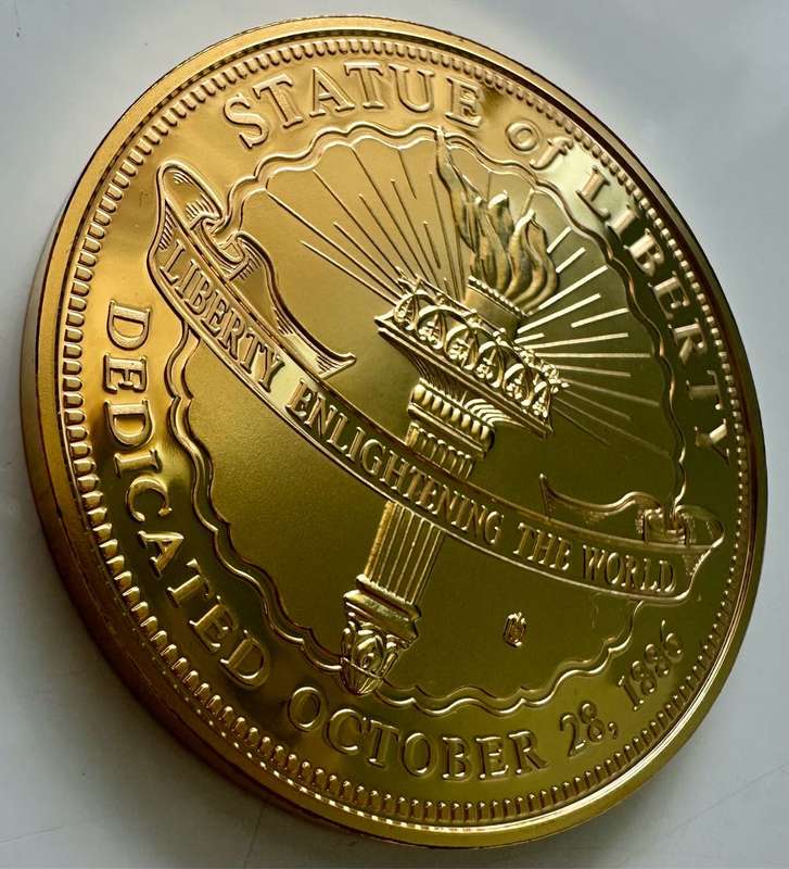 RARE 40MM TOP MEDAL - STATUE OF LIBERTY HISTORY - WITH CERTIFICATE AND CAPSULE