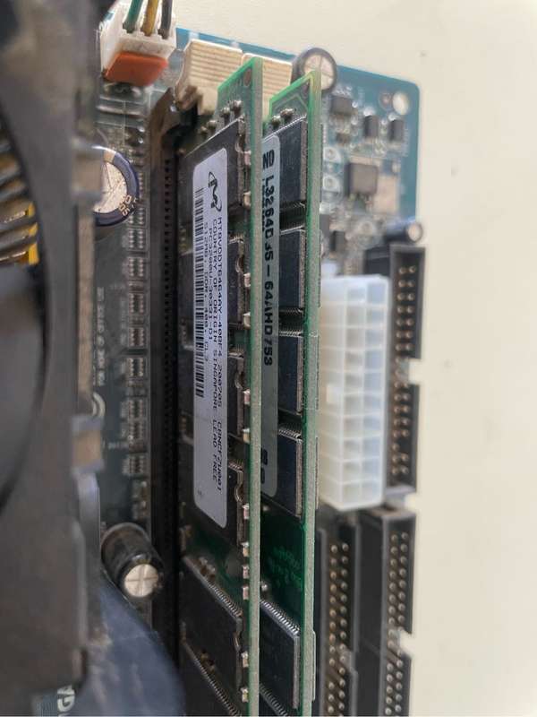 Intel Celeron D Motherboard Combo**Untested sold as is**756MB ram and Gigabyte Motherboard