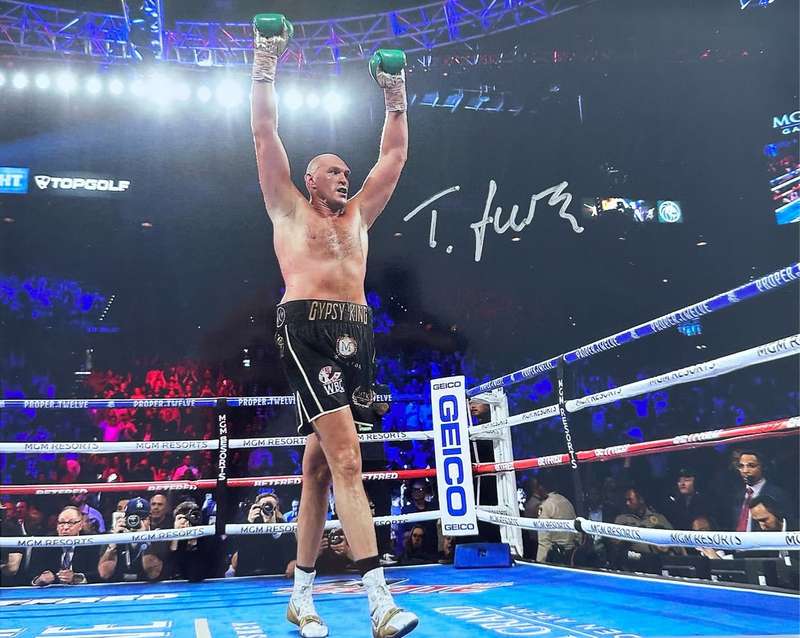 TYSON FURY -  AUTHENTIC AUTOGRAPH - 100% ORIGINAL - WITH COA