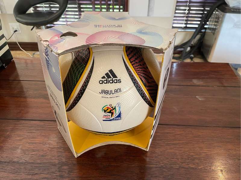 Adidas World Cup 2010 - Jabulani - Official Match Ball Football Size 5 OMB
