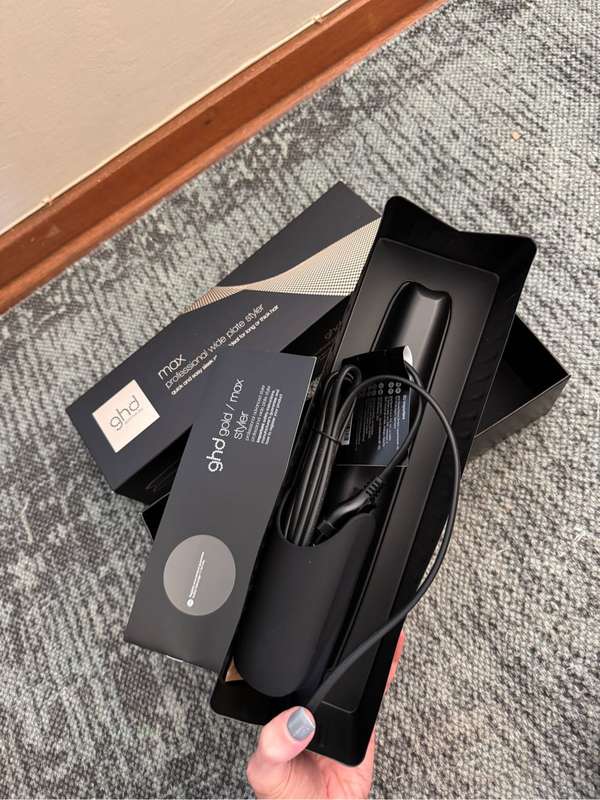GHD Max - Professional Wide Plate Hair Straightener (Black)