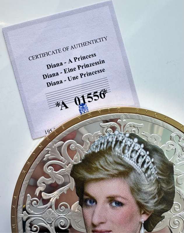 TOP XXXL GIANT 100mm MEDAL - DIANA - A PRINCESS -  SEALED WITH CERTIFICATE