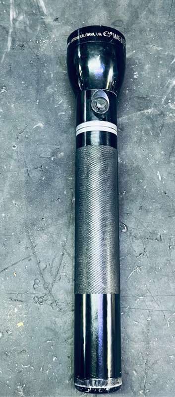 Maglite torch rechargeable with charger