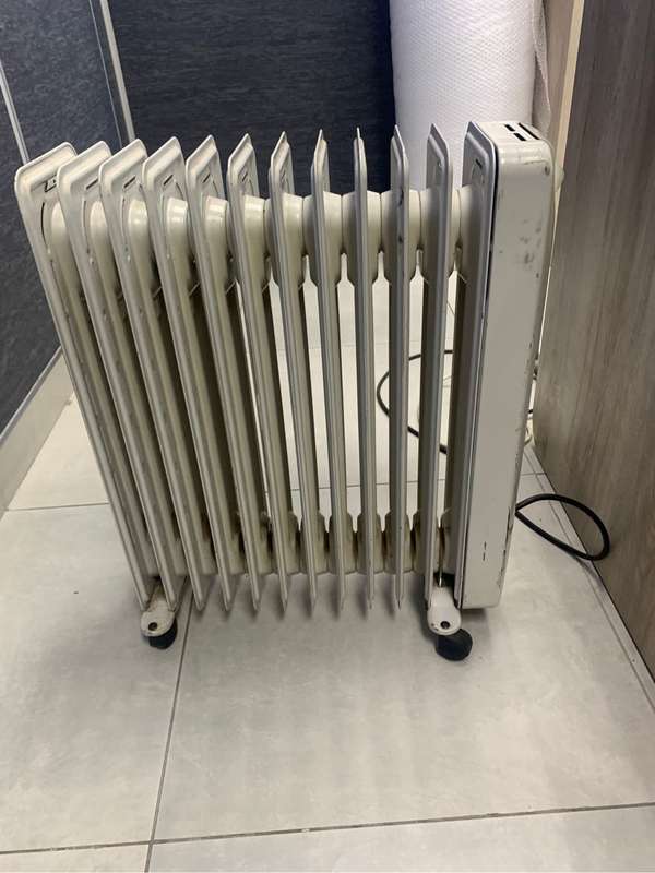 Delonghi  fin oil heater