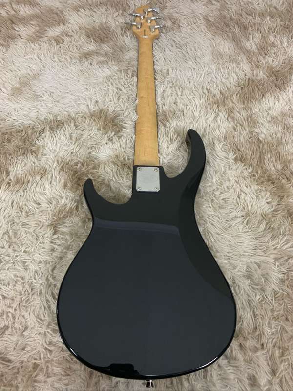 Peavey Milestone Bass Guitar 5-String