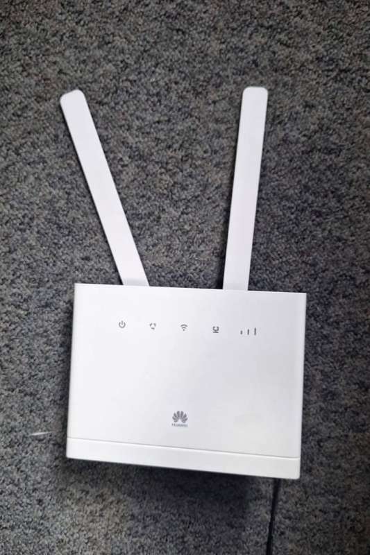 Huawei B315 4G LTE WiFi 150Mbps Router- 4x 10/100- 2x RJ11- USB (B593 upgrade) - White