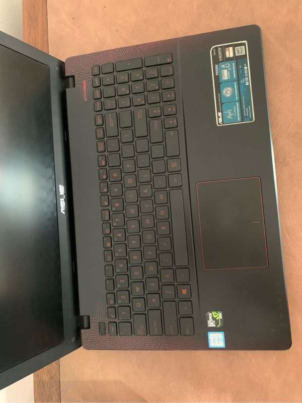 ASUS FX 550 V - Gaming laptop with NVIDIA GTX950M