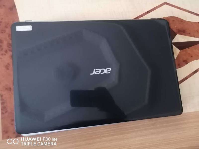 ACER ASPIRE E1-571