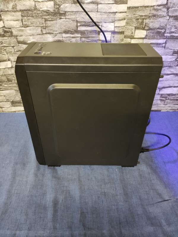 AMD Ryzen 5 with 8GB Graphics Gaming PC**SSD+HDD**RGB Case and GPU**