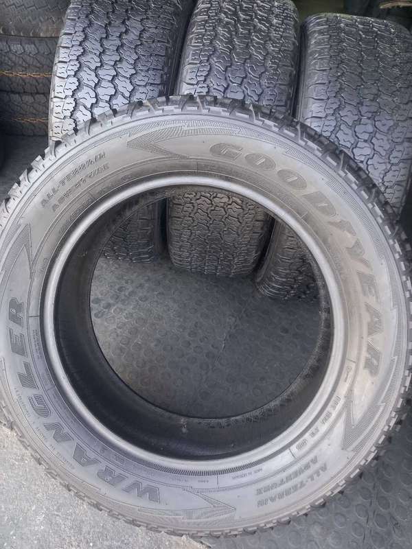 255/60/20 Goodyear Wranglar AT. 80% life