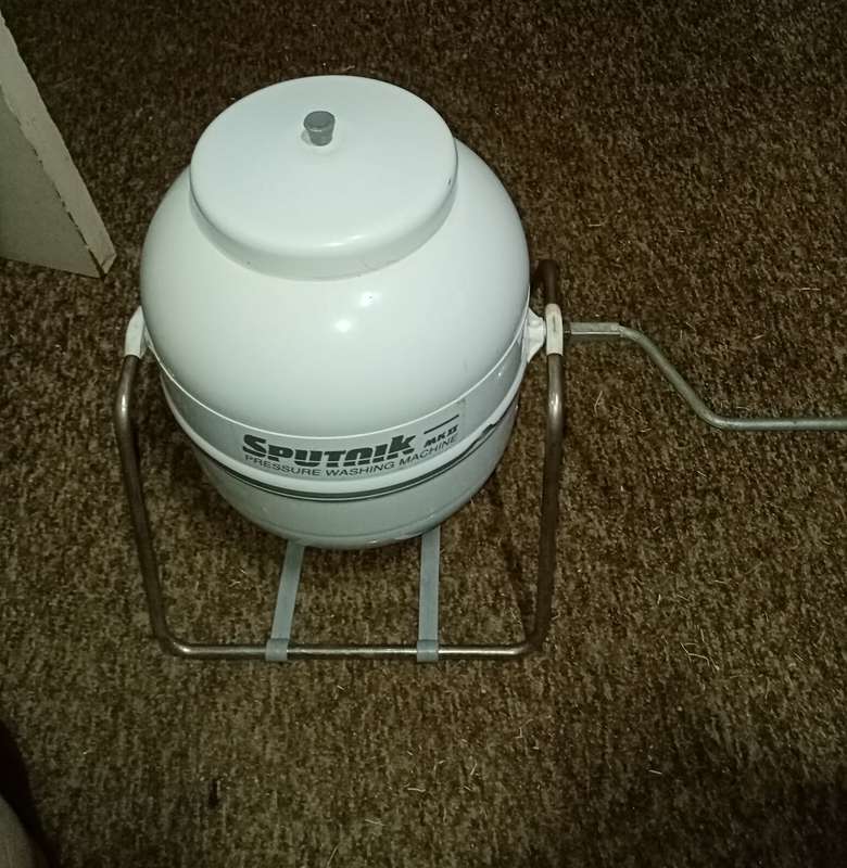 Sputnik handwash machine