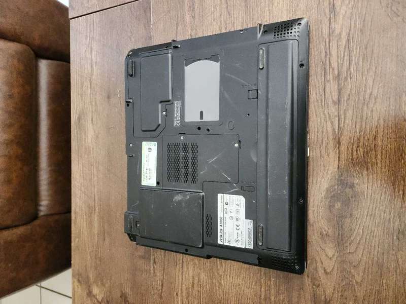 ASUS A3000 OLD LAPTOP