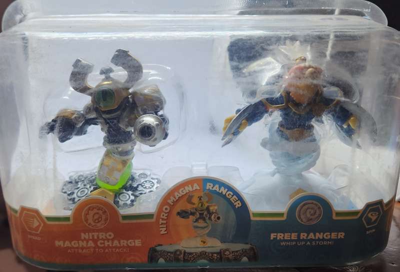 Skylander toys last of the hot boxed newbies