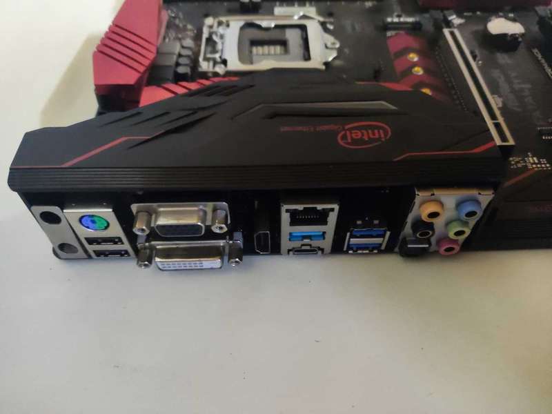 Asrock Fatality H270 Performance**For Parts Or Repair**USB Ports not working**