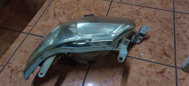 Toyota Hilux D4D 09-11 Original Headlights