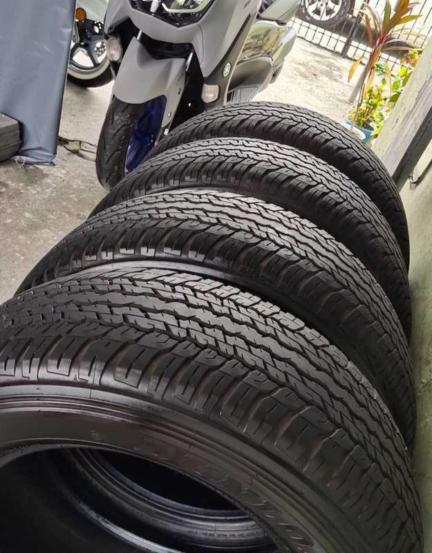 265/60/18 Dunlop Grandtrek All Terrain tyres. 80% life