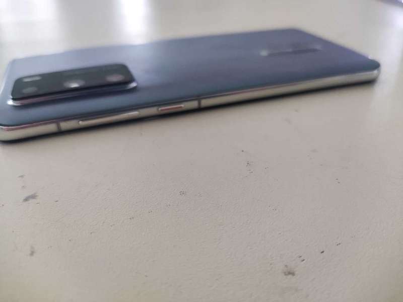 Huawei P40 8GB Ram and 128GB Rom **Silver Frost** with Box and Charger