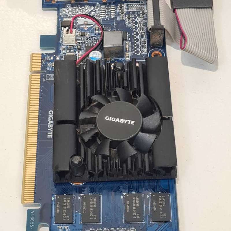 GIGABYTE GV-N210D3-1GI GeForce 210 1GB HDMI,DVI,VGA - PCI-e Graphics Card