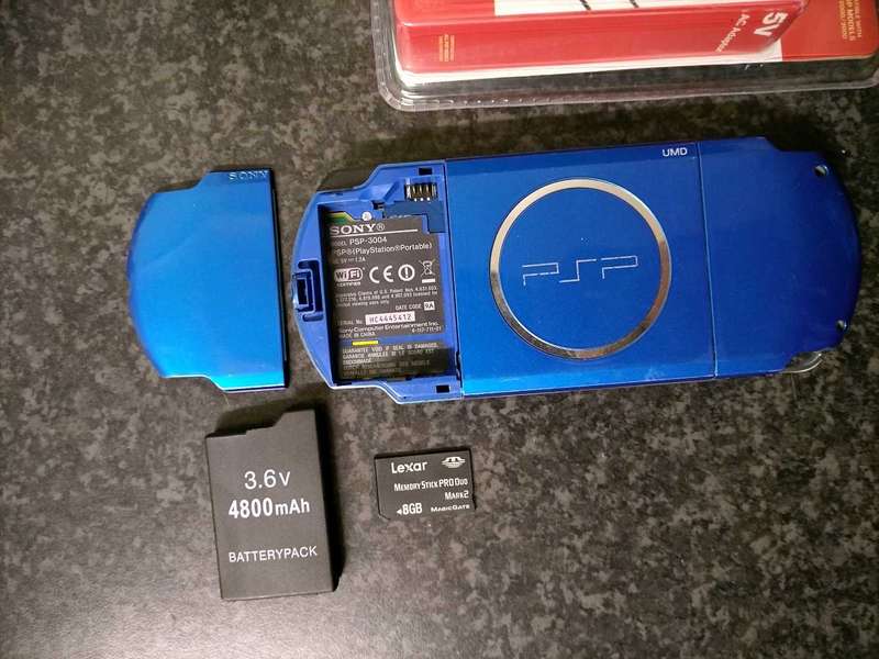 Psp 3000 console vibrant Blue