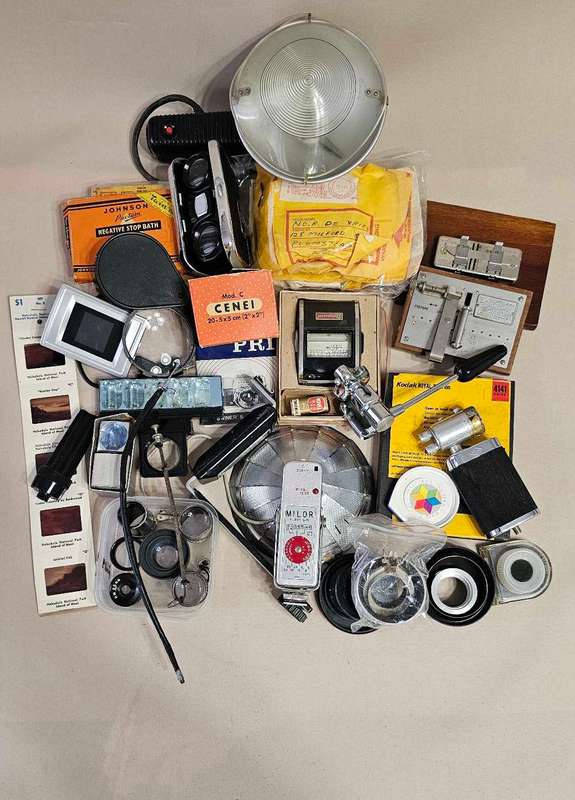 Vintage Cameras Accessories Lot